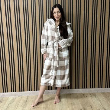 Жіночий плюш-халат - беж-клітинка<article>MALVA